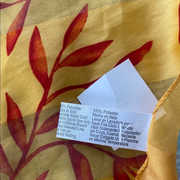 Elaine Gold Scarf - Picture 3 of 3